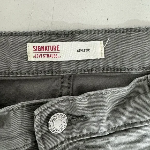 Signature Levi Strauss Mens Pants Sz 32x31 Gray Athletic Chino Classic Denim - Picture 9 of 14